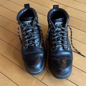 Vintage roots tuff workwear boots